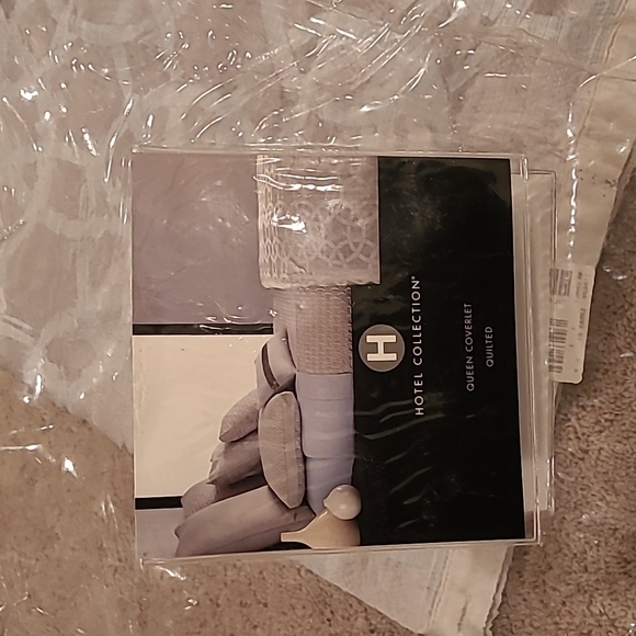 Hotel Collection Rings Queen Duvet - Picture 2 of 9